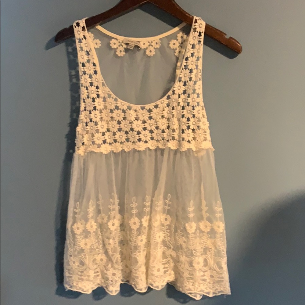 Detailed tank top